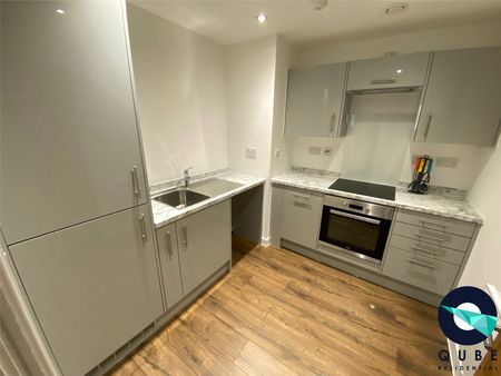 1 bedroom Flat To Rent - Photo 2