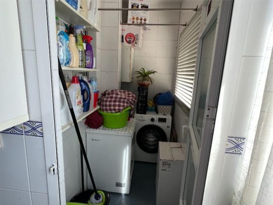 Piso de alquiler en Avenida de la Buhaira, 11, La Calzada - La Florida - Photo 1