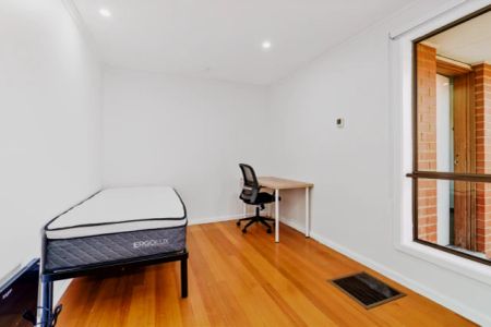 Single Room Ensuite - Photo 2