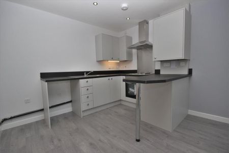 1 bedroom apartment to rent - Photo 4