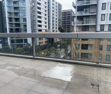 Meriton 3 Bedroom Apartment in the Heart of Mascot, with Swimming P... - Photo 6