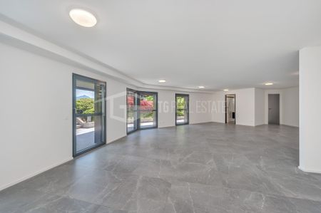 MODERNO DUPLEX CON TERRAZZE E SPETTACOLARE VISTA LAGO - Photo 3