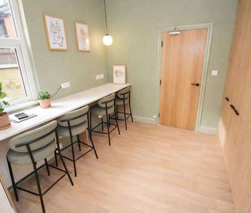 Gidlow Lane Room 5 - Photo 3