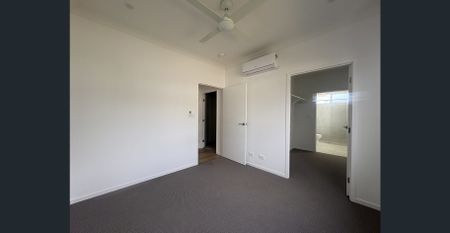 Fresh, Stylish & Brand New - Photo 2