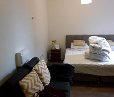 Studio to rent - Photo 5