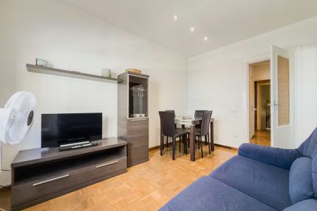 Carrer de Bonsoms, Barcelona, Catalonia 08028 - Photo 3