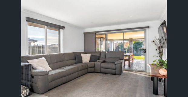 Spacious family home for lease – Legana. - Photo 1