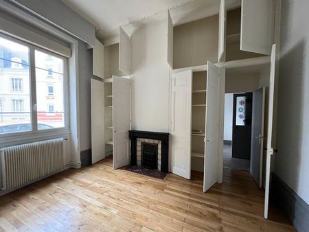 Location Appartement 5 pièces 95m² - Photo 4