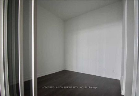 5 Buttermill Avenue condo — Vaughan, ON (2-Bedroom) - 2 Bedroom - Photo 2