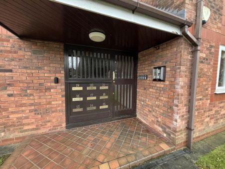 1 bedroom flat to rent - Photo 4