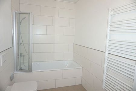 Attraktive 2-Zimmer-Wohnung mit Einbauküche, Balkon und traumhafter Mosellage – Ideal für Berufspendler nach Luxemburg - Photo 5