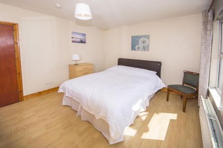 Room 3, 185 Dunluce Avenue, Belfast, BT9 7AX - Photo 2