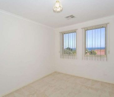 Delighful Home with Sea Views! - Photo 2