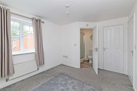 Glossop Close, Warrington, Cheshire, WA1 - Photo 4