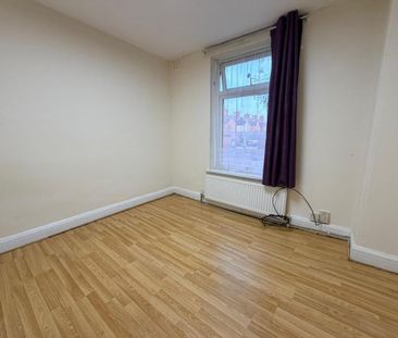 4 bedroom terraced house to rent - Photo 6