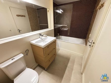 Location Appartement 1 pièce 38m² COURBEVOIE 92400 - Photo 5