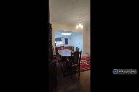 2 bedroom terraced house to rent - Photo 3