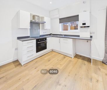 3 bedroom terraced house to rent - Photo 6