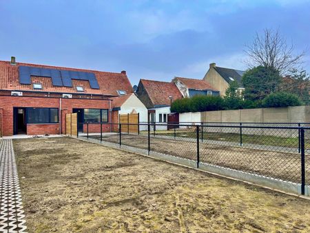 Duurzame en comfortabele woning met tuin en private parkeerplaats - Photo 4