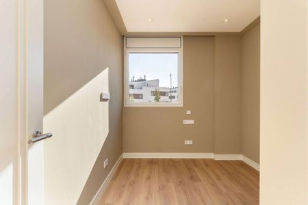 4 room luxury Flat for rent in Sabadell, Catalonia - Photo 5