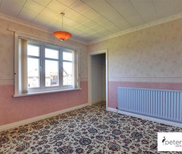 2 bedroom end of terrace house to rent - Photo 3