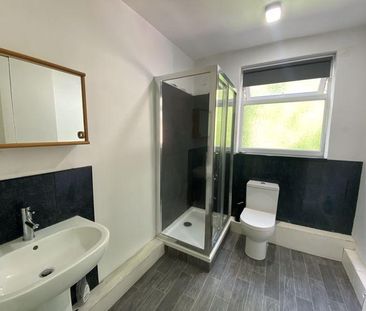 1 bedroom in a house share to rent - Photo 6
