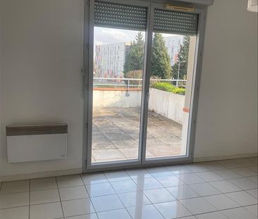 1 pièce - 34,24 m² - 2ème étage - Colocation non autorisée - Photo 1
