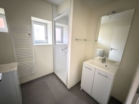 Location Appartement 4 pièces 72m² PONT DE VAUX 01190 - Photo 5
