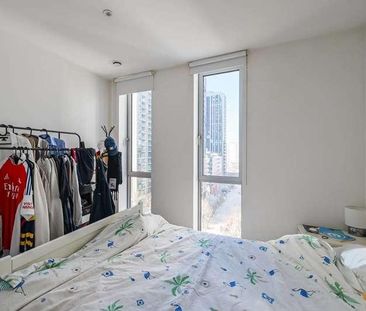 Pan Peninsula Square, Docklands, E14 - Photo 6