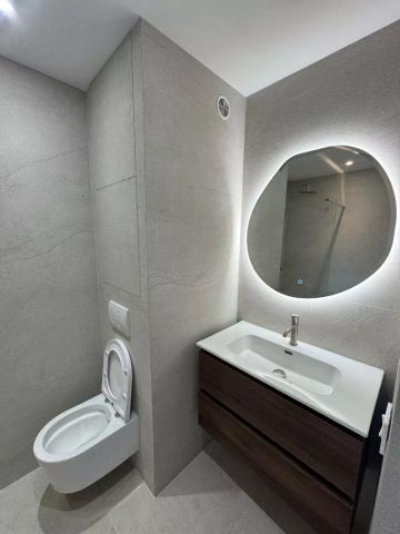 CROS DE CAGNES : Beau studio avec parking rénové - Photo 5