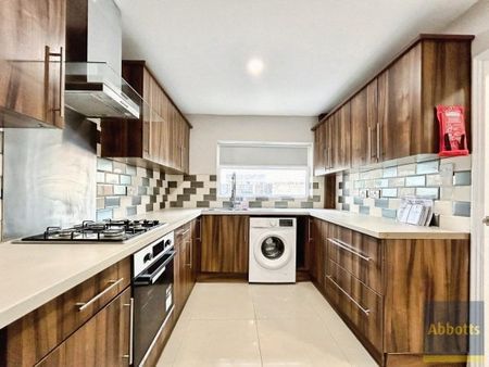 Oldwyk, Basildon - Photo 5