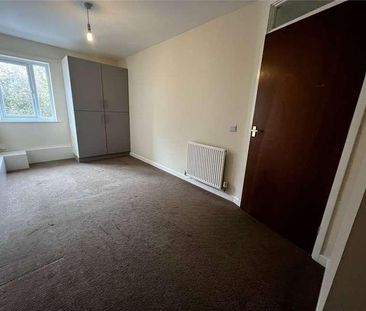 Aspen Grove, Fremington, Barnstaple, Devon, EX31 - Photo 3