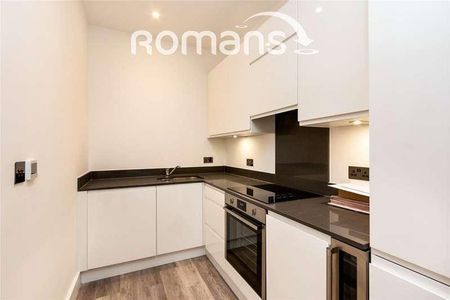 Lyon Way, Frimley, Camberley, Surrey, GU16 - Photo 4