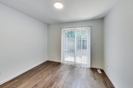 For Lease - 846 Carlaw Avenue Unit# Main, Toronto, Ontario - Photo 5