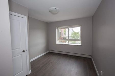 apartments at 1720 Paris Street - Photo 2