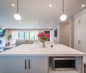 For Lease - 1277 Gainsborough Drive, Oakville, Ontario - Photo 2