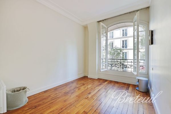 Appartement à louer à Paris 1Er - Photo 1