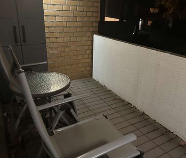 **Wunderschönes und modern möbeliertes Apartment mit Balkon und Sch... - Photo 6