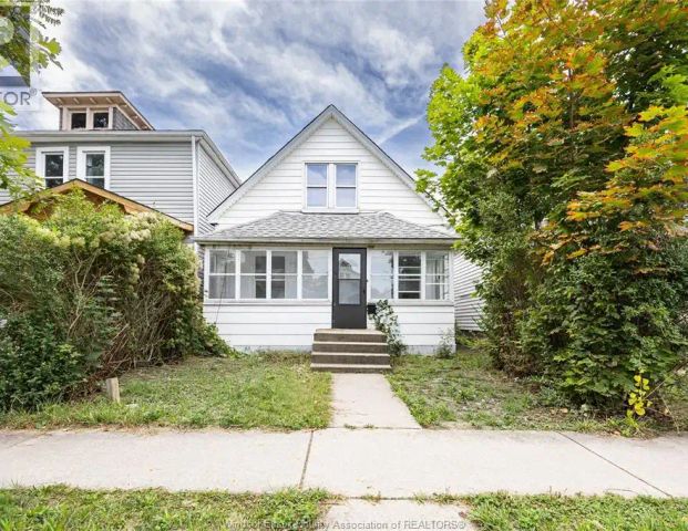 509 BRIDGE — 4 Bedroom - Photo 1
