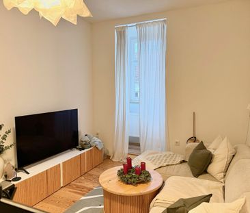 Wunderschöne DG-Altbauwohnung mit Balkon in der Weststadt - Photo 2