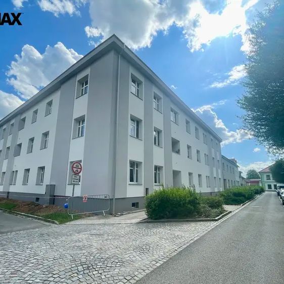 Pronájem bytu 2+kk, celková plocha 66 m - Photo 1