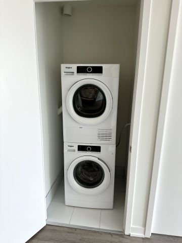 For Lease - 2 David Eyer Road Unit# 528, Richmond Hill, Ontario - Photo 3