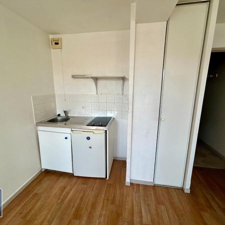 Location Appartement 1 pièce 26m² CHOLET 49300 - Photo 3