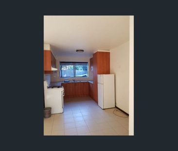 2 Bedroom Flat - Photo 2