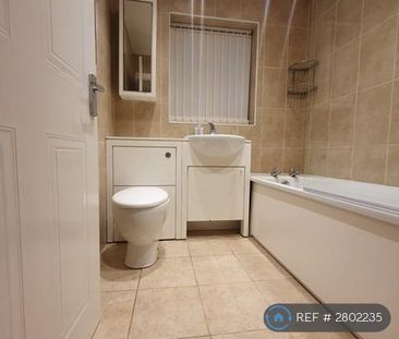 2 bedroom semi-detached house to rent - Photo 3