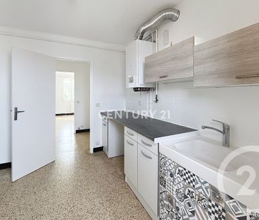 Location Appartement 3 pièces 73m² AUBAGNE 13400 - Photo 5