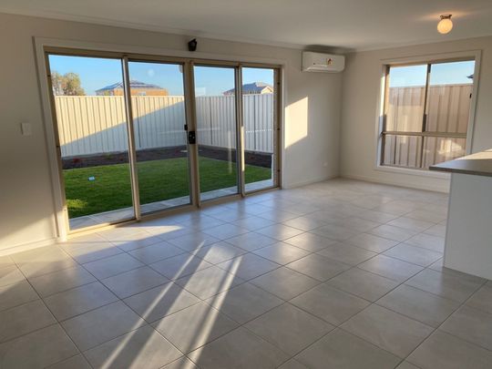 Peaceful Living in Popular Family Suburb - Photo 1