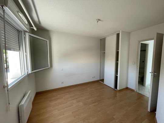 Location Appartement 2 pièces 33m² ONET LE CHATEAU 12850 - Photo 1