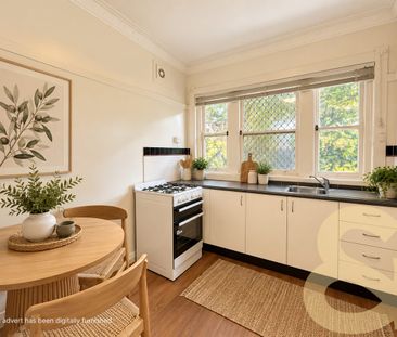 Spacious Art Deco Apartment in Prime Kensington Location - Photo 4