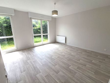 Location Appartement 1 pièce 34m² - Photo 3